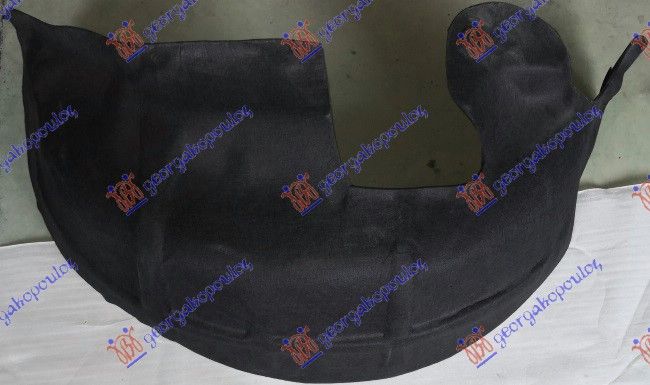 Zadnji unutrašnji blatobran)  plastični