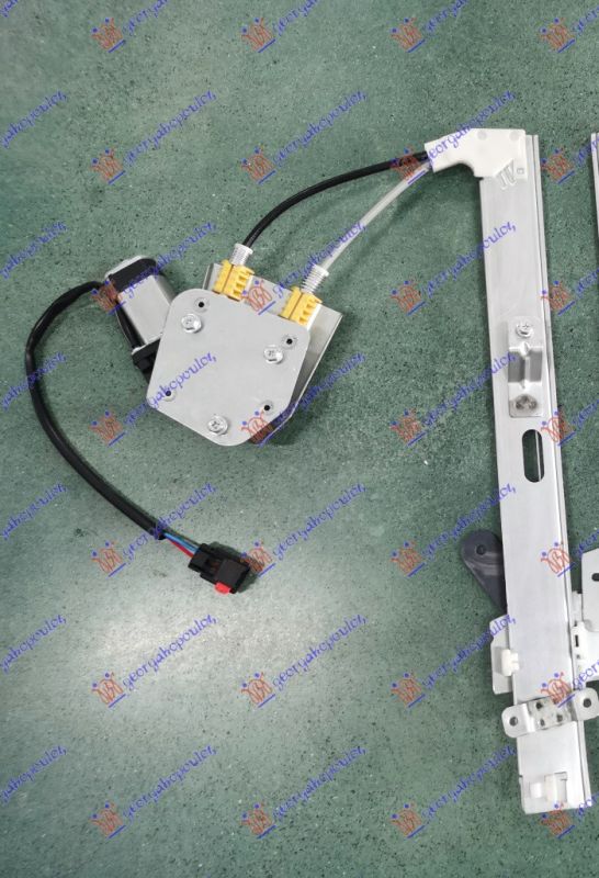Podizač stražnjeg prozora električni (BEZ MOTORA)