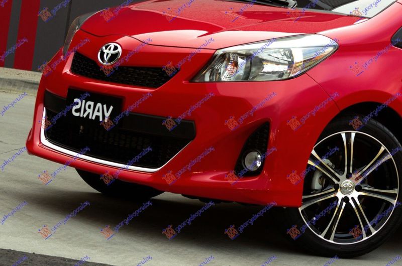 Rešetka prednjeg branika (S RUPAMA ZA MAGLENKE) sport